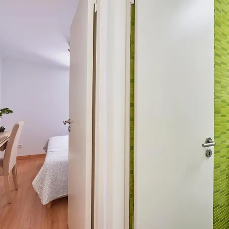 Meet City Centre T2 Apartament *