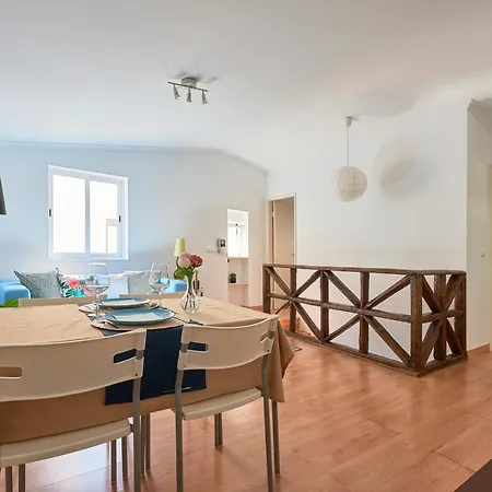 Meet City Centre T2 Apartman